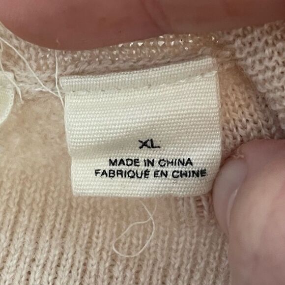 Moth High Low Top Size XL - Picture 4 of 6